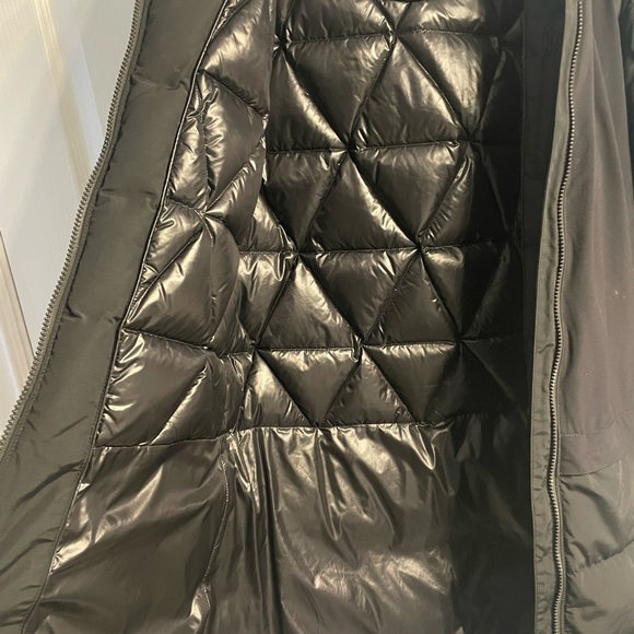 [SOLD 💫] Lululemon down coat - Picture 6 of 8